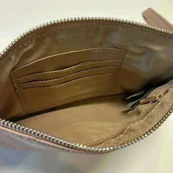 Nine West Clutch Blush Pink Purse Wallet Cash Keys Organize Cards Makeup Dinner - Picture 5 of 11